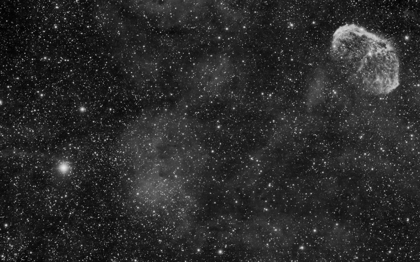 La Nebulosa Crescent e le zone limitrofe in Halfa + Soap Nebula