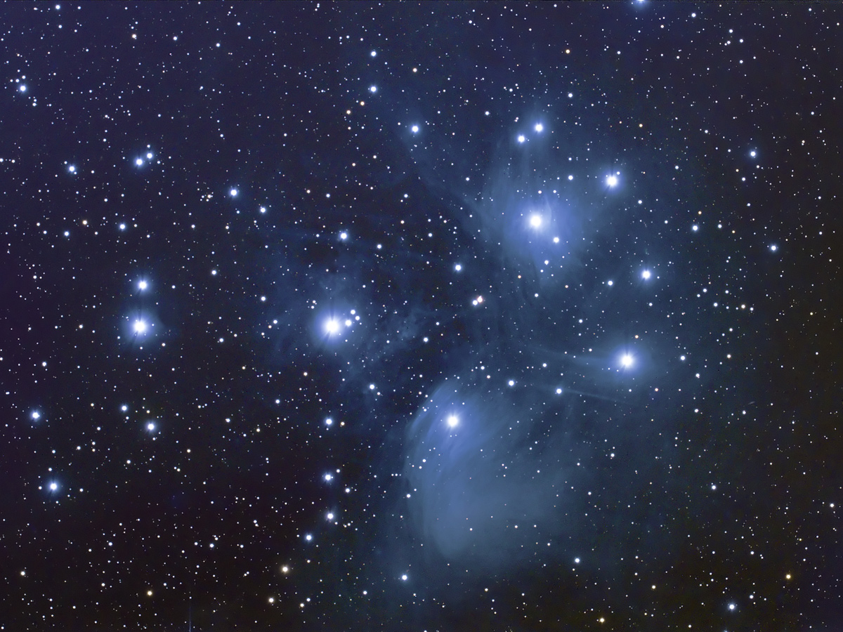 L'ammasso delle Pleiadi (M45) nel Toro
